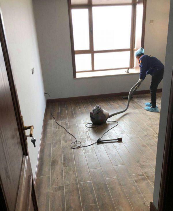 室內開荒保潔